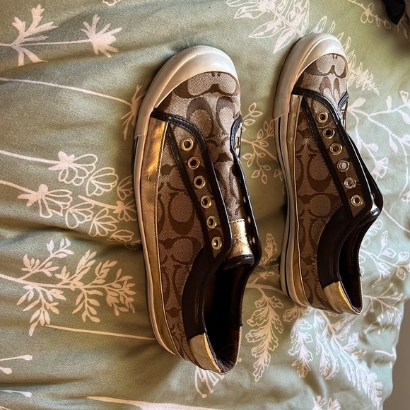 Coach shoes - Picture 2 of 4